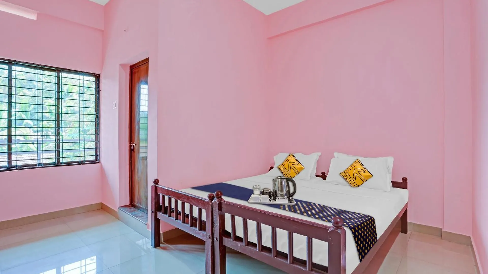Spot On Greenland Residency Hotel Pathanāmthitta 2*,